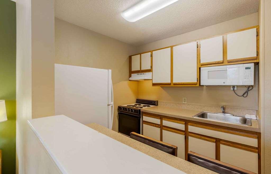 Extended Stay America Select Suites - Greenville - Haywood Mall Номер фото