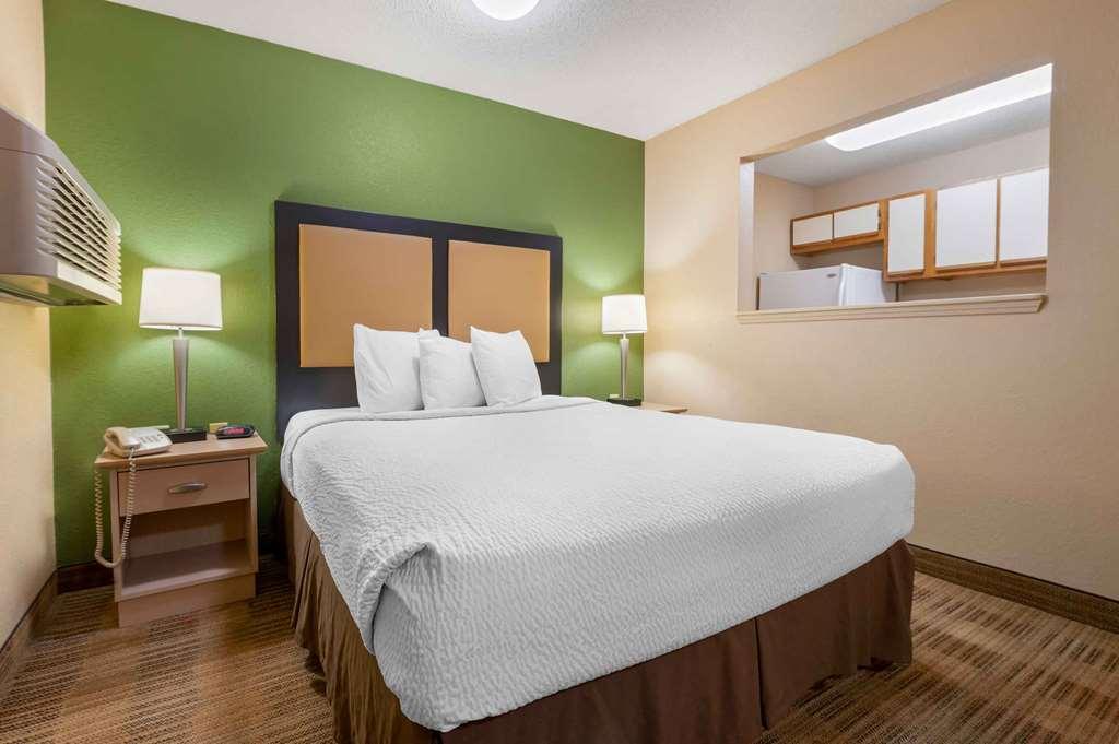 Extended Stay America Select Suites - Greenville - Haywood Mall Номер фото